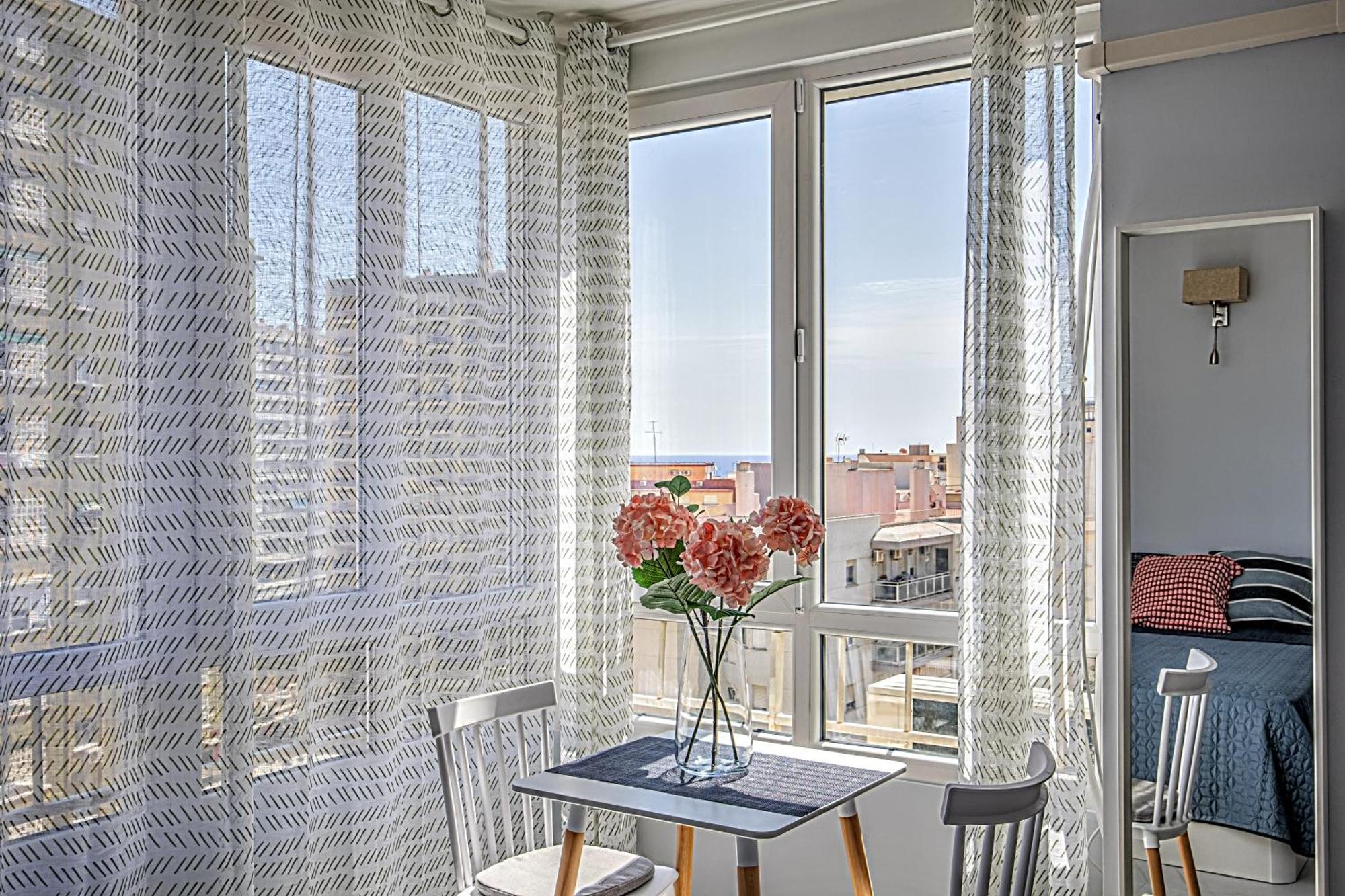 Elegant Studio With Pool And Seaview Torremolinos Exteriör bild