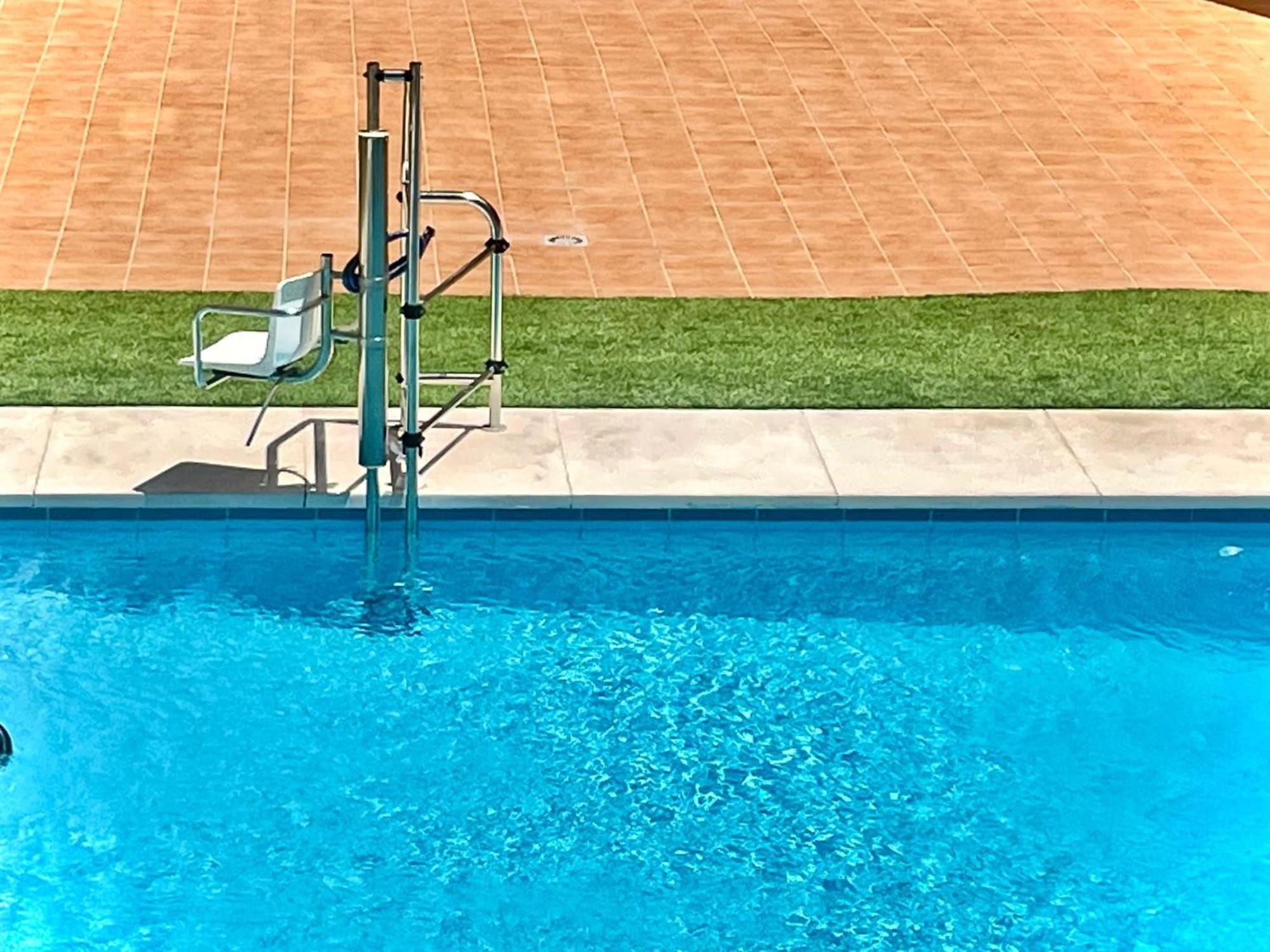Elegant Studio With Pool And Seaview Torremolinos Exteriör bild